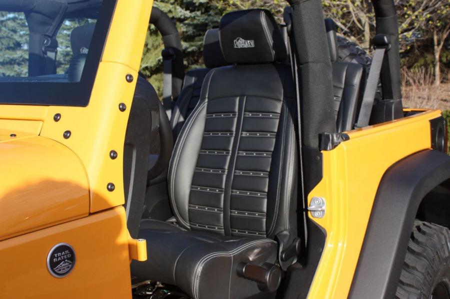  Jeep Wrangler Traildozer Concept 2012 года  (фото 4 из 15)